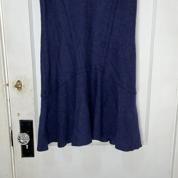 Ann Taylor Petite Navy Boiled Wool Sleeveless V neck Flounce Dress, Size 4P - Picture 9 of 14